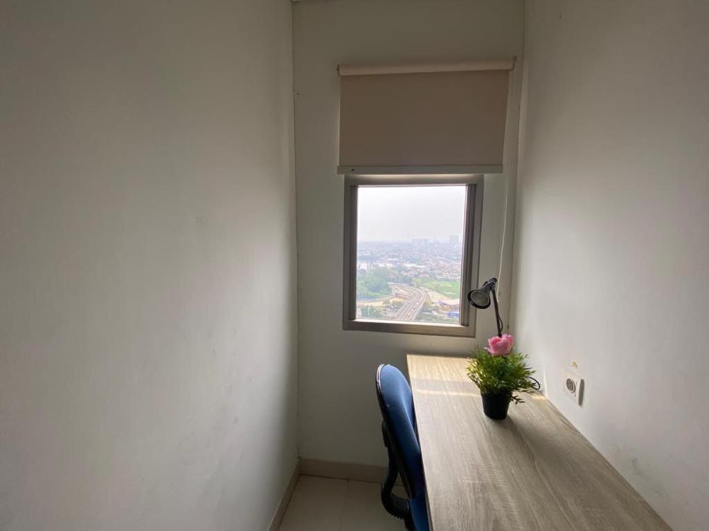 Apartement Springwood By Livirooms Tangerang Warungmangga Esterno foto